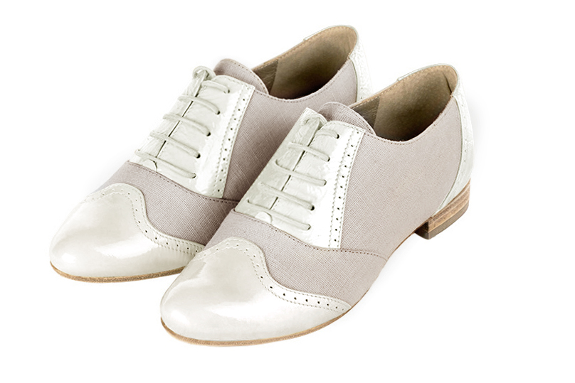 Off white and natural beige women's fashion lace-up shoes.. Front view - Florence KOOIJMAN